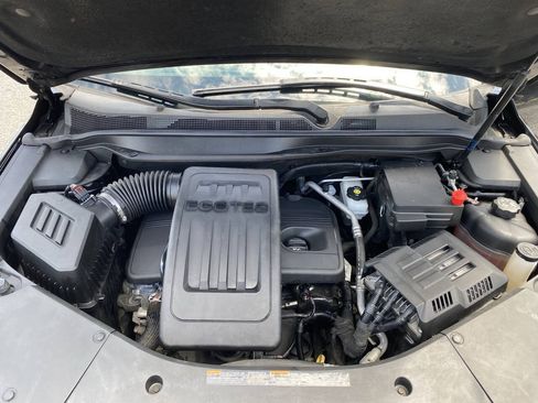 Used 2017 Chevrolet Equinox LS AWD/4WD image 32