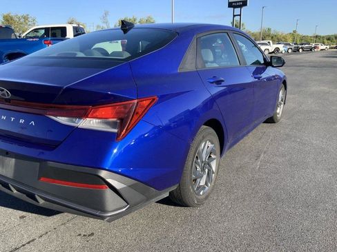 Used 2024 Hyundai Elantra SEL image 15
