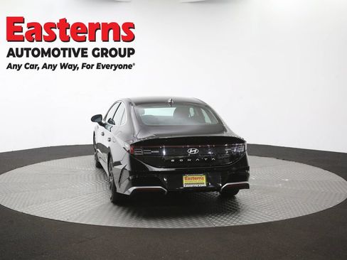 Used 2025 Hyundai Sonata SEL FWD image 38
