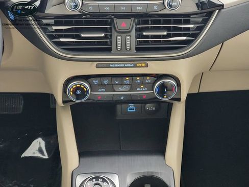 Certified 2022 Ford Escape SE w/ Cold Weather Package FWD image 21