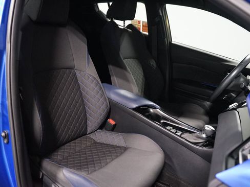 Certified 2021 Toyota C-HR XLE FWD image 25
