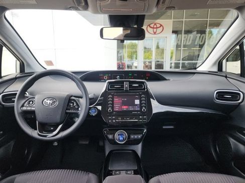 Used 2022 Toyota Prius Prime LE FWD image 18