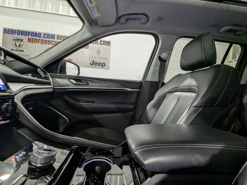 Used 2023 Jeep Grand Cherokee 4WD 4xe image 31