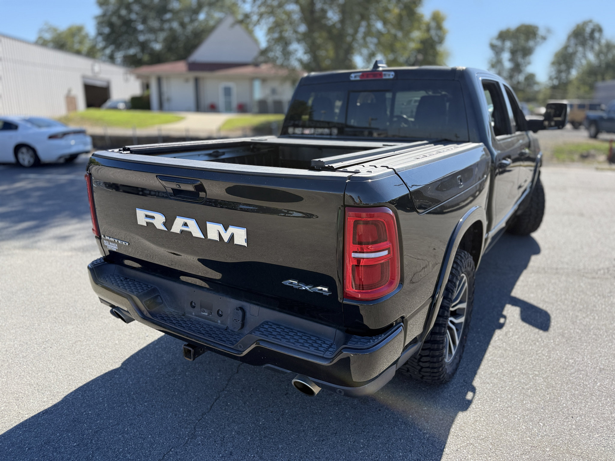 Used 2025 RAM 1500 Limited w/ Trailer Tow Group AWD/4WD image 39