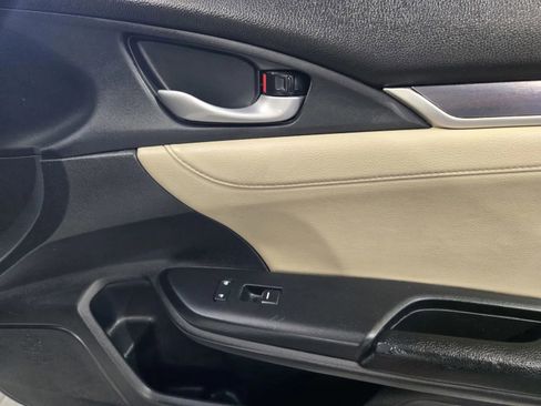 Used 2017 Honda Civic EX-L image 6