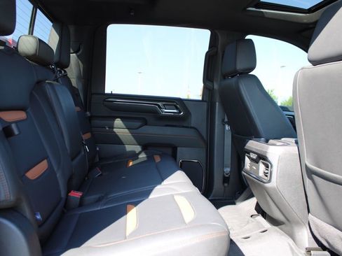 Used 2024 GMC Sierra 2500 AT4 w/ AT4 Premium Plus Package image 22