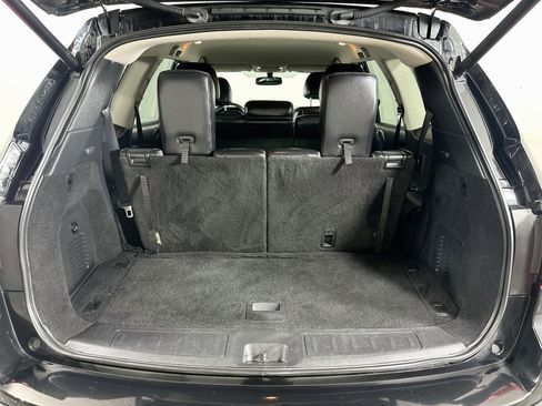 Used 2019 Nissan Pathfinder SL AWD/4WD image 26