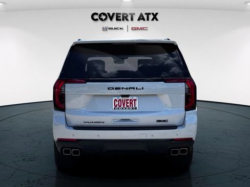 New 2026 GMC Yukon Denali Ultimate w/ LPO, Floor Liner Package AWD/4WD image 7