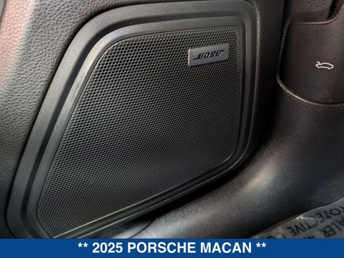 Used 2025 Porsche Macan Turbo AWD/4WD image 37