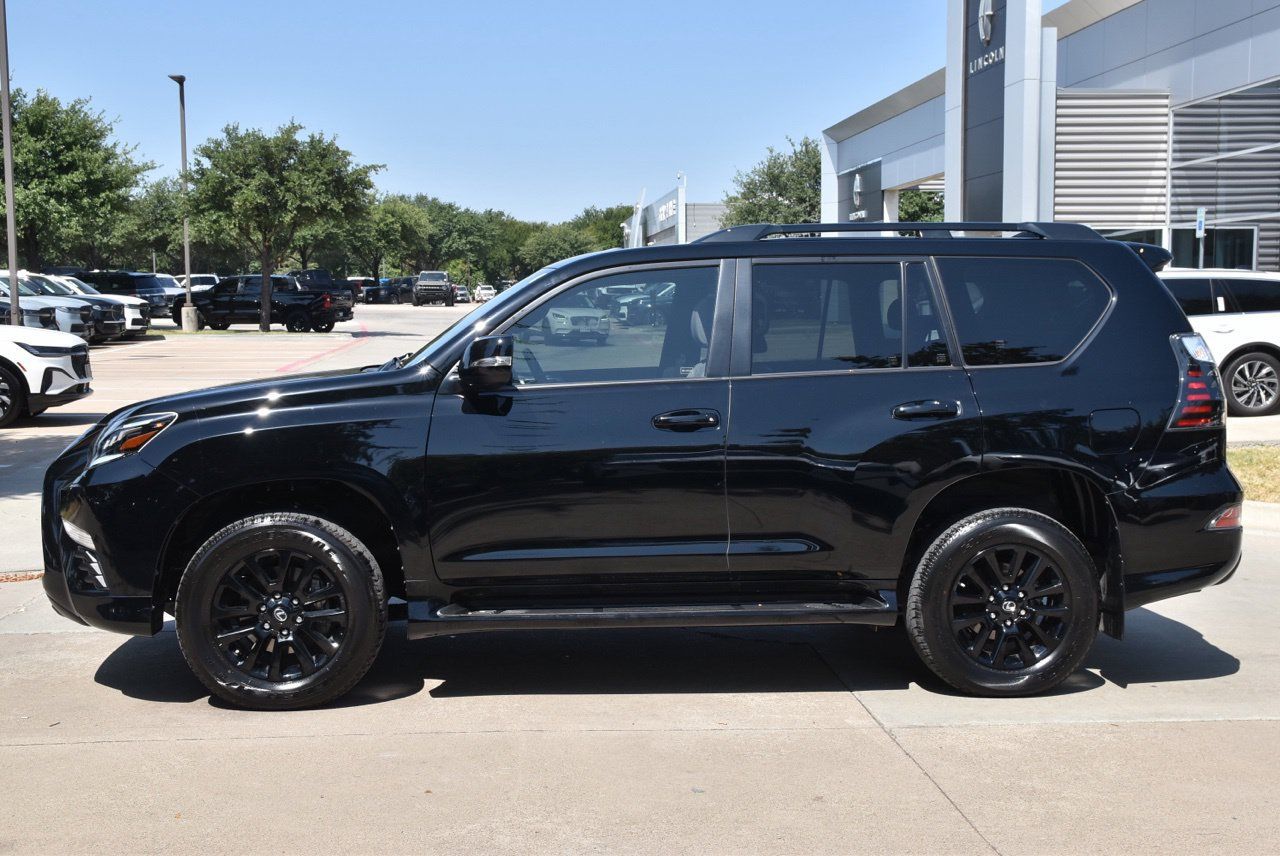 Used 2023 Lexus GX 460 w/ Black Line Special Edition AWD/4WD image 12