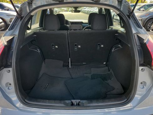 Used 2022 Nissan Kicks SR w/ Interior Electronics Package FWD image 8