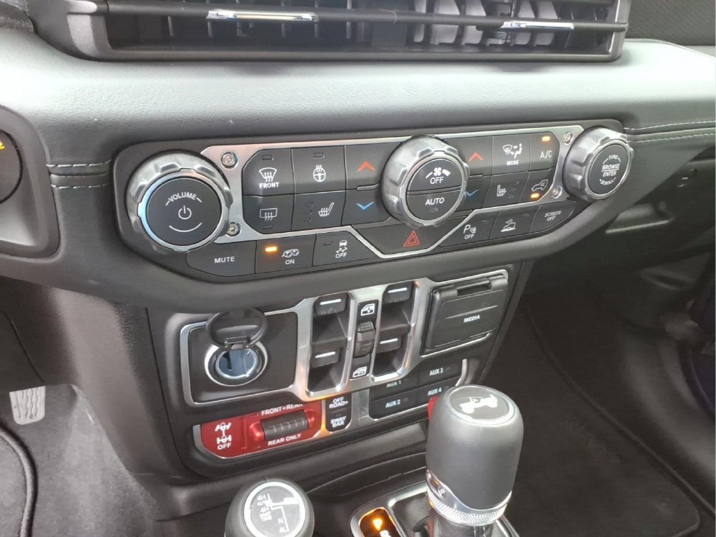 Certified 2026 Jeep Wrangler Unlimited Rubicon 392 w/ Quick Order Package 27X Moab AWD/4WD image 25