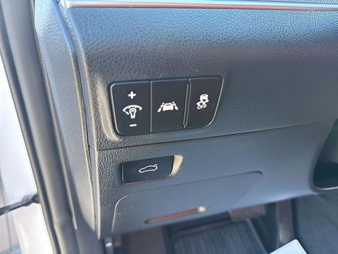 Used 2023 Kia K5 GT-Line image 18