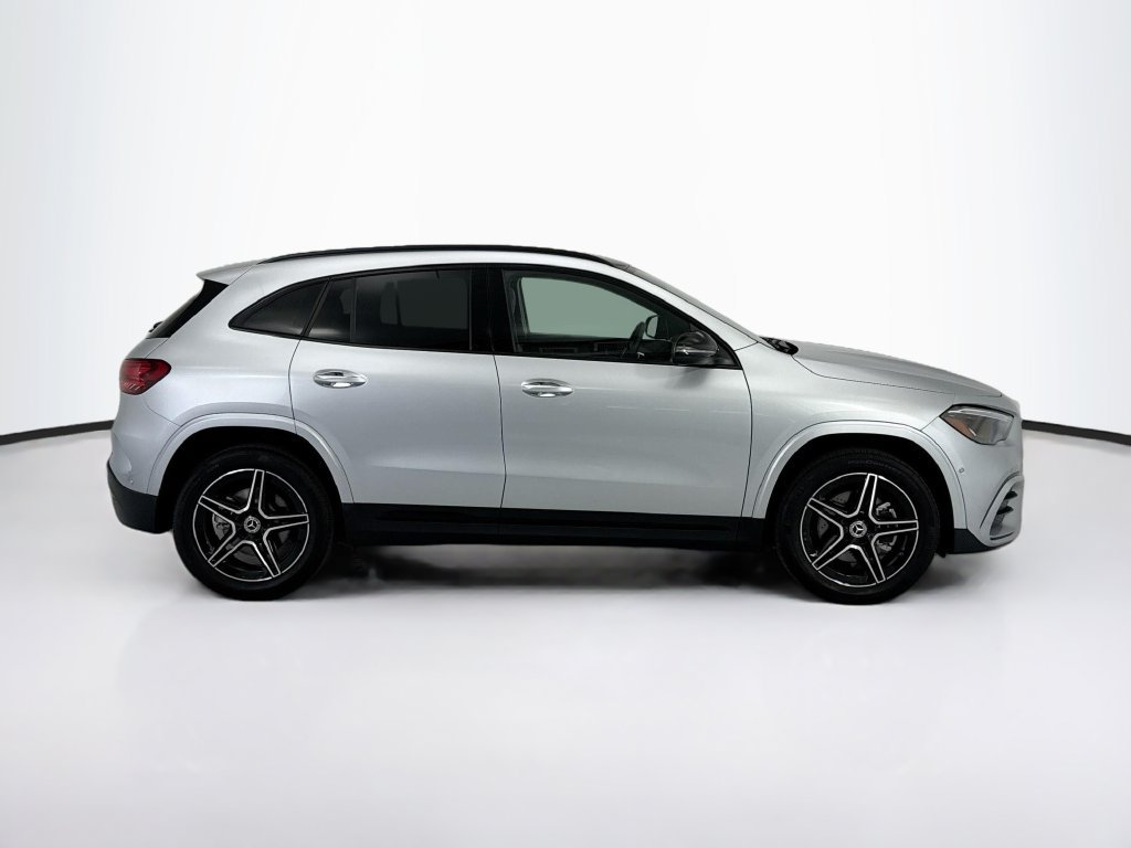 Certified 2025 Mercedes-Benz GLA 250 image 4