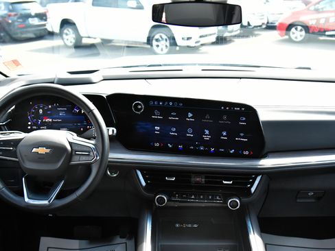 Used 2025 Chevrolet Tahoe LT AWD/4WD image 50