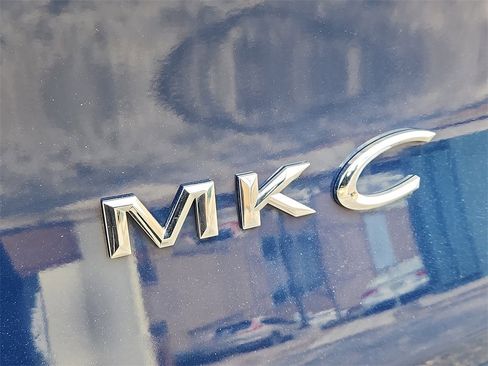 Used 2019 Lincoln MKC Reserve w/ MKC Climate Package image 5