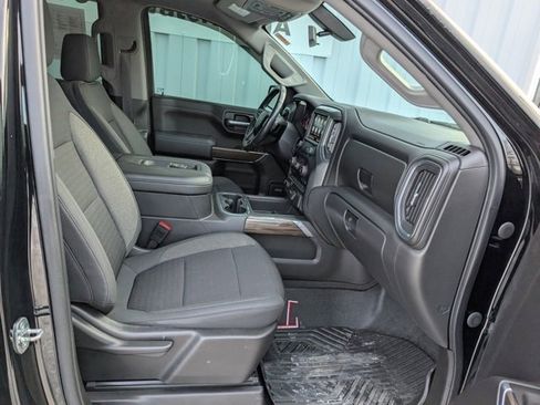 Used 2020 Chevrolet Silverado 1500 RST image 18