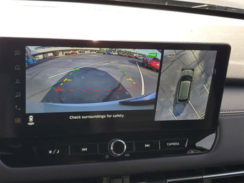 New 2025 Mitsubishi Outlander SE image 16