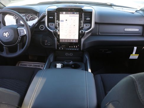 New 2026 RAM 2500 Big Horn AWD/4WD image 16