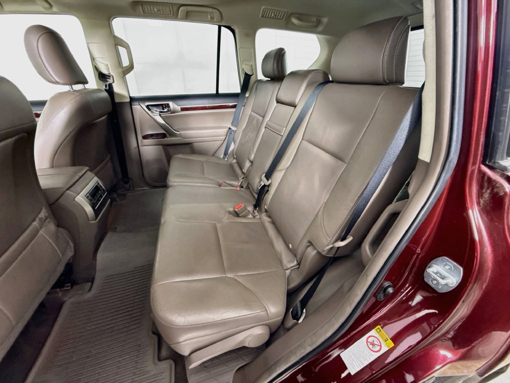 Used 2017 Lexus GX 460 Premium w/ Premium Package AWD/4WD image 30