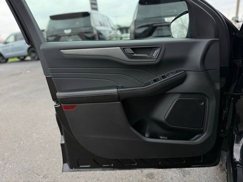 Used 2024 Ford Escape Active image 13