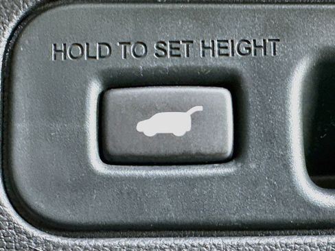 Used 2024 Acura MDX w/ Technology Package FWD image 32