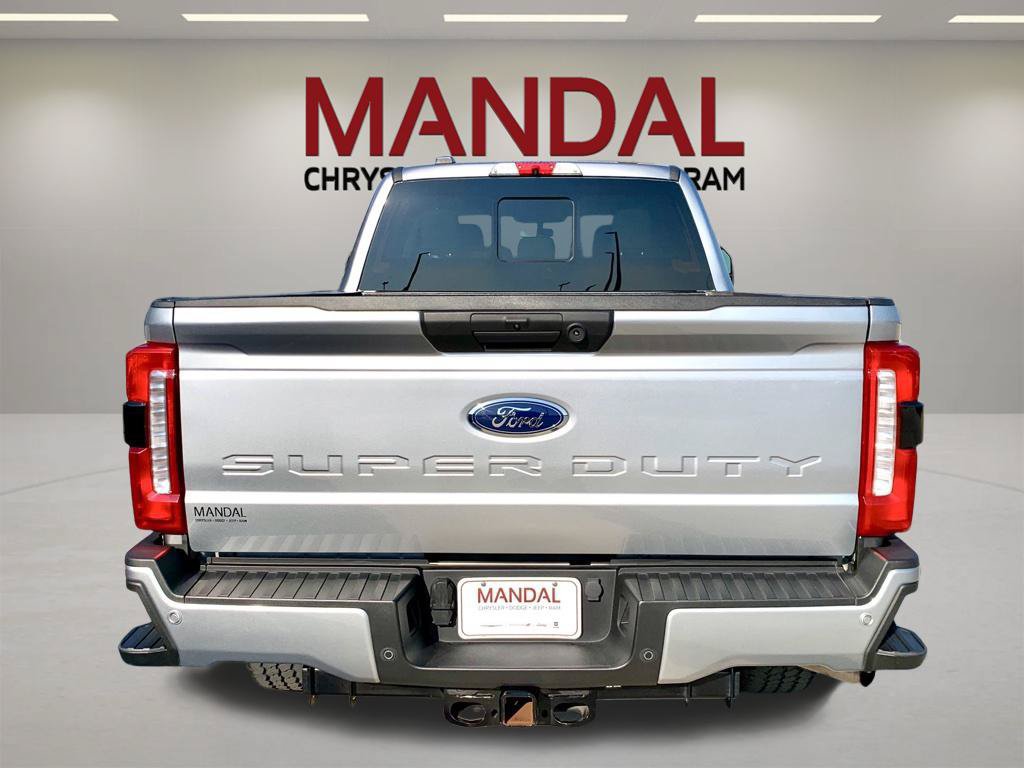 Used 2024 Ford F250 4x4 Crew Cab Super Duty image 7