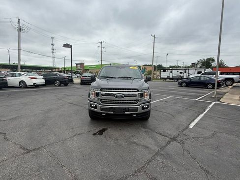 Used 2019 Ford F150 XLT w/ Equipment Group 302A Luxury AWD/4WD image 4