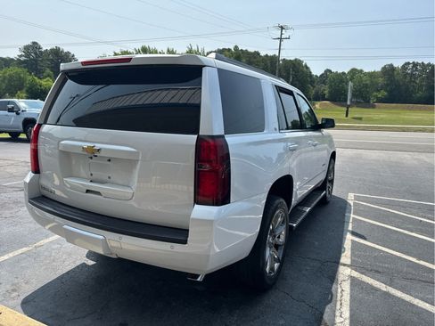 Used 2019 Chevrolet Tahoe LT w/ LT Signature Package RWD image 16
