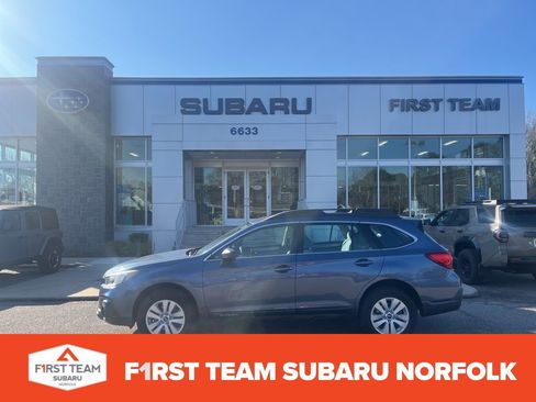 Used 2018 Subaru Outback 2.5i image 1