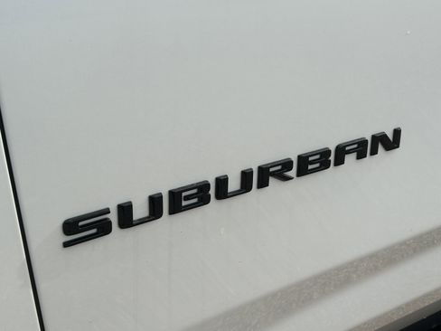 New 2025 Chevrolet Suburban Premier RWD image 10