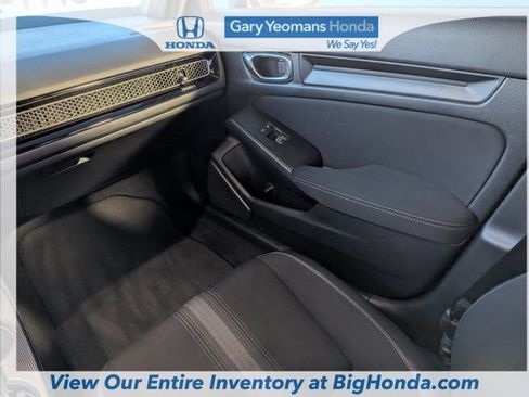 Used 2022 Honda Civic Sport image 17