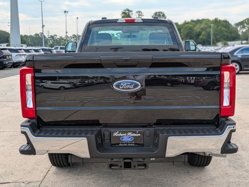 Used 2025 Ford F250 XL w/ XL Chrome Package RWD image 7