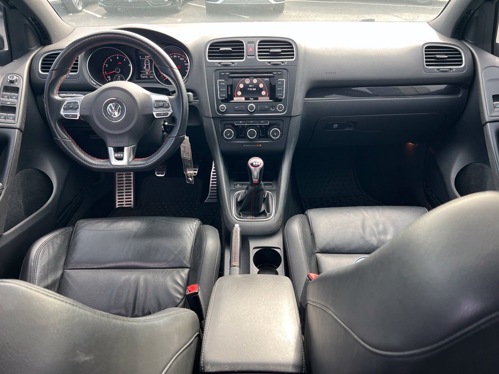 Used 2014 Volkswagen GTI Driver's Edition FWD image 10