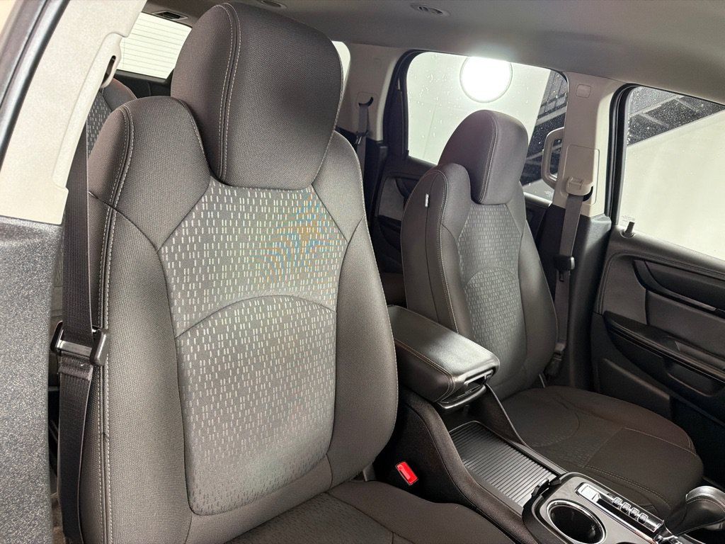 Used 2015 GMC Acadia SLE FWD image 25