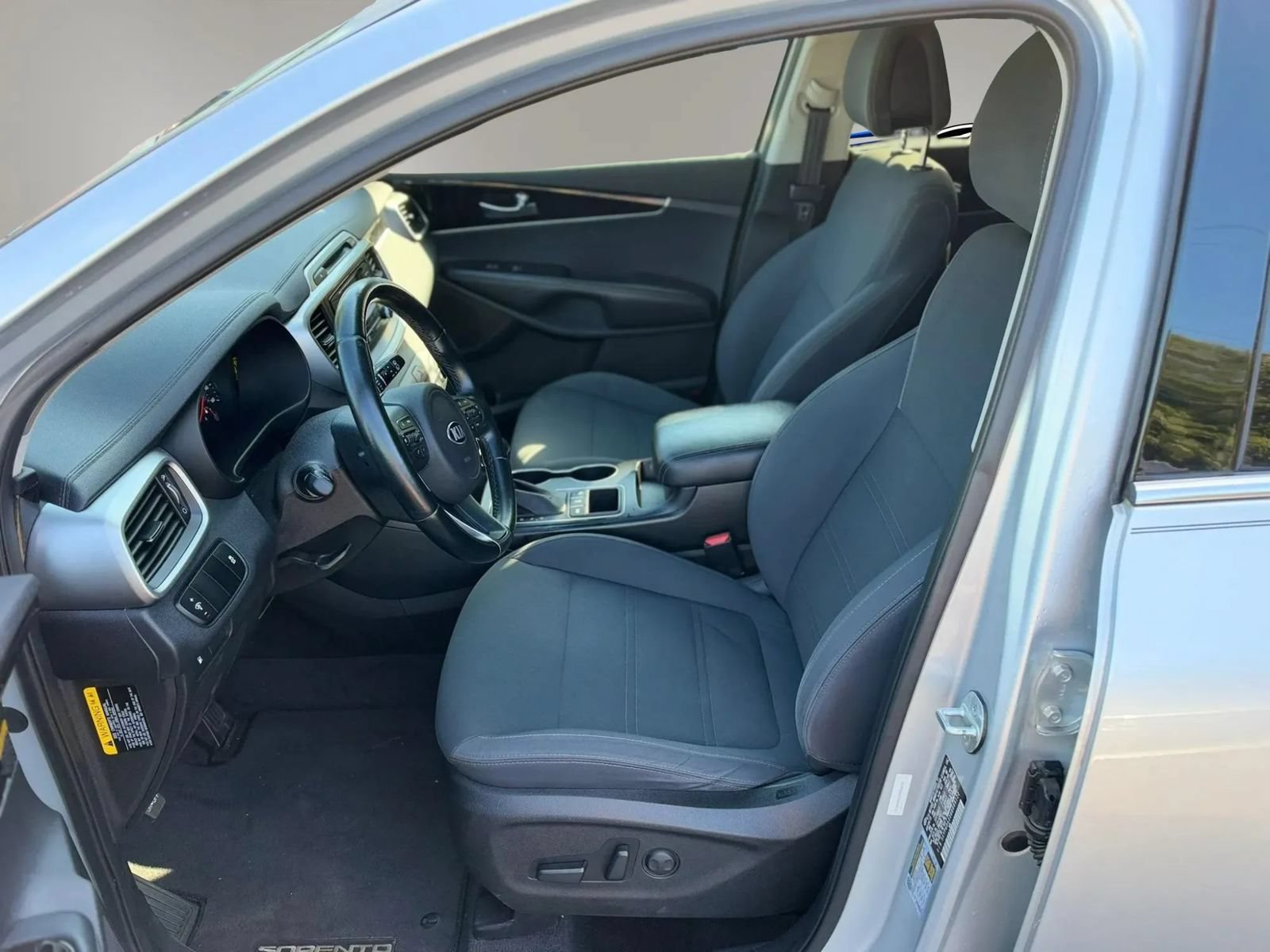Used 2016 Kia Sorento AWD w/ LX Convenience Package image 17