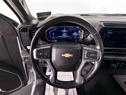 Used 2024 Chevrolet Silverado 2500 LT image 11