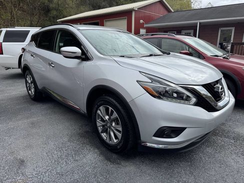 Used 2018 Nissan Murano SV image 15