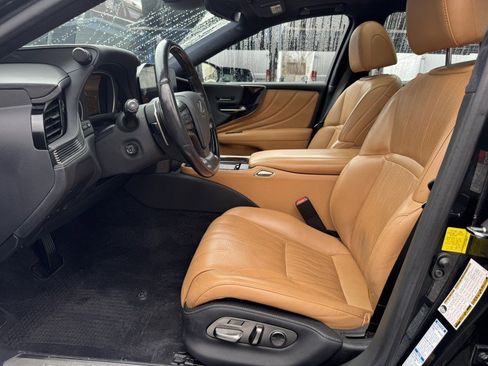 Used 2021 Lexus LS 500 500 AWD w/ Interior Upgrade Package image 16