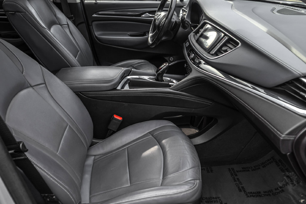 Used 2020 Buick Enclave Essence w/ Sound and Sites Package FWD image 33