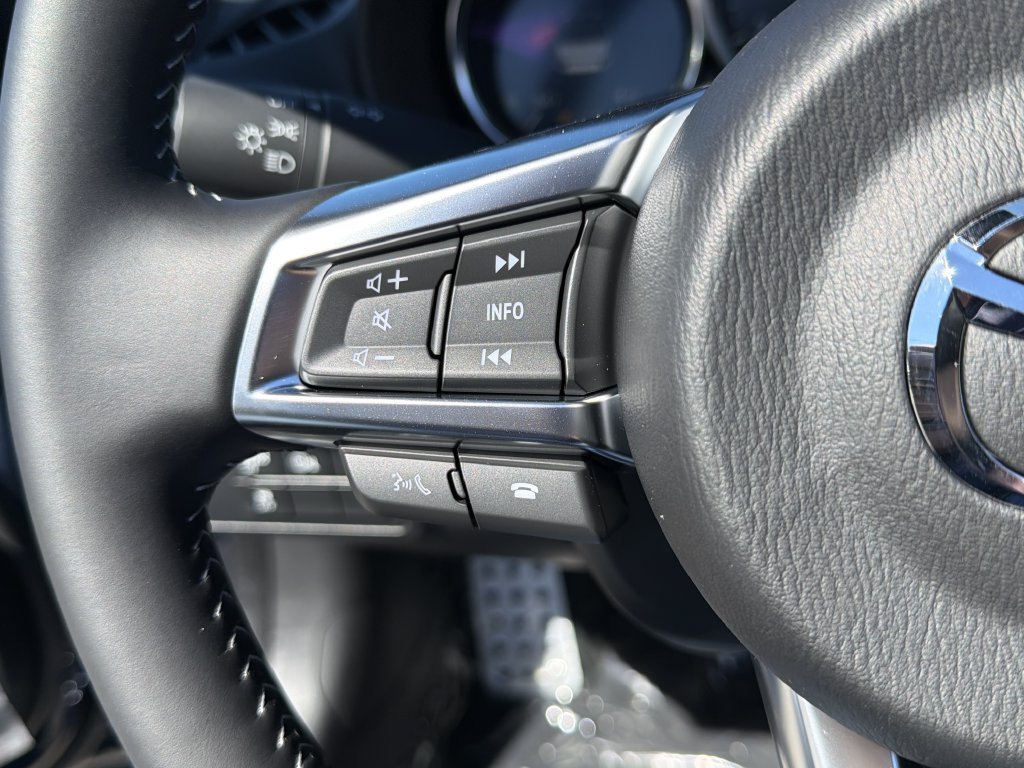 New 2026 MAZDA MX-5 Miata Club w/ Interior Package RWD image 11