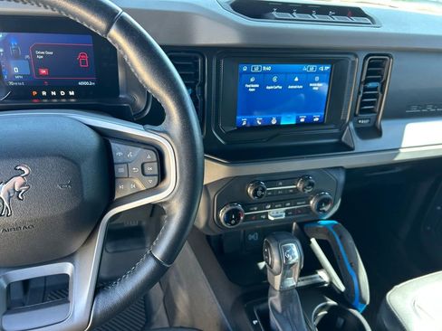 Used 2022 Ford Bronco Black Diamond w/ Sasquatch Package image 23