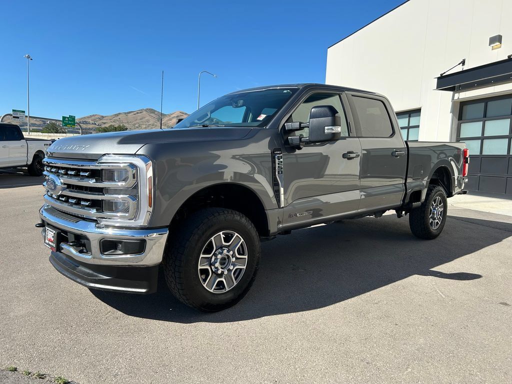 Used 2024 Ford F250 Lariat AWD/4WD image 2