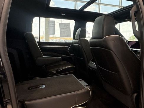 Used 2025 Cadillac Escalade ESV Sport w/ Touring Package AWD/4WD image 28