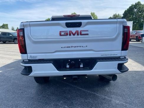 Used 2025 GMC Sierra 2500 Denali w/ Denali Reserve Package AWD/4WD image 4