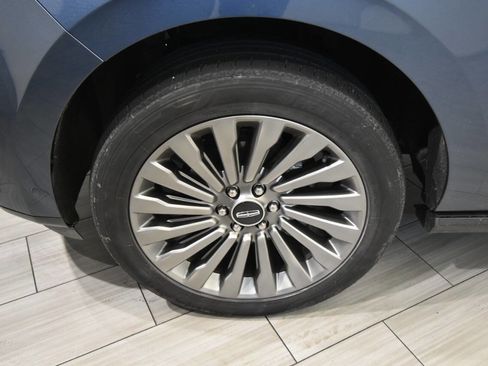 Used 2018 Lincoln Navigator Reserve w/ Technology Package image 9