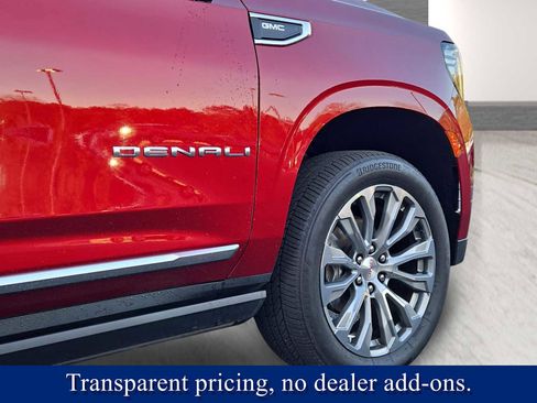 Used 2022 GMC Yukon XL Denali w/ Denali Ultimate Package image 12