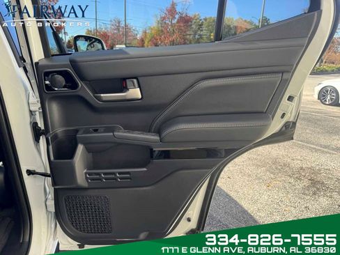 Used 2025 Toyota 4Runner Limited image 32