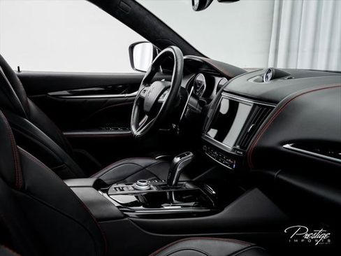 Used 2022 Maserati Levante Modena AWD/4WD image 41