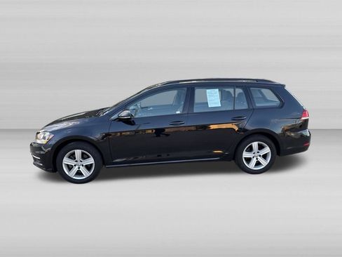 Used 2018 Volkswagen Golf SE FWD image 9